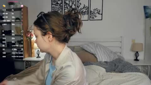 Elis online show from March 1, 8:11 pm