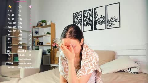 Elis online show from April 18, 6:45 pm