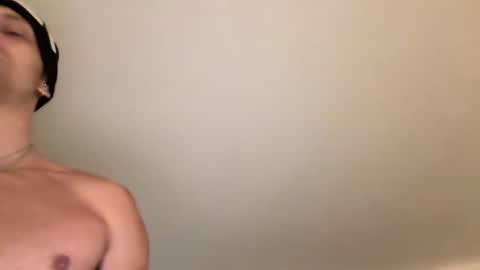 Snapshot of obviously666 chatting on November 2, 10:39 am Obviously 666 online show from November 2, 10:39 am