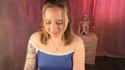 Snapshot of ocean_eyes_bb chatting on May 28, 2:09 am Lili 3 online show from May 28, 2:09 am