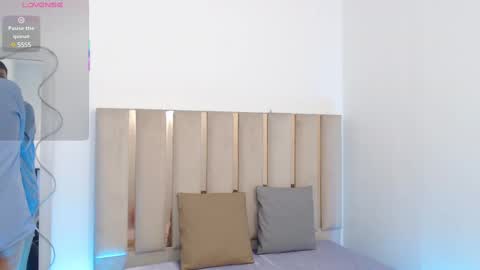 Snapshot of ocean_tay chatting on March 3, 11:44 am ocean_tay online show from March 3, 11:44 am