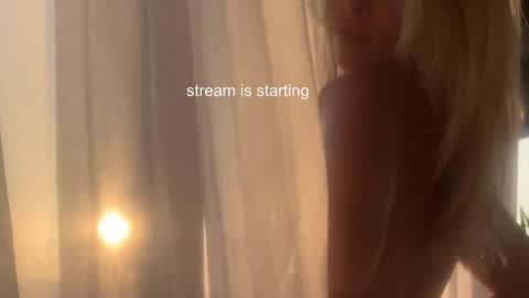 Snapshot of ocicat chatting on December 16, 10:45 pm hi im Janasmall boobs big heart  warm pussy  online show from December 16, 10:45 pm