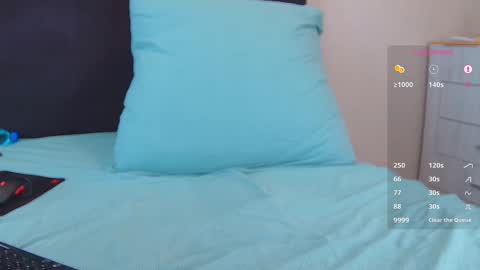 Snapshot of octavarium211 chatting on March 5, 4:34 am Octa online show from March 5, 4:34 am