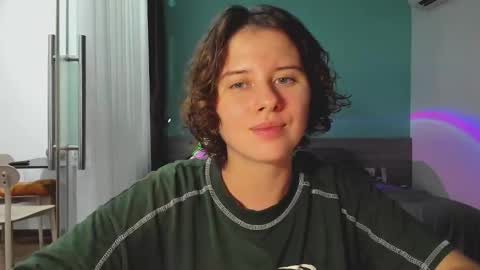 Snapshot of octopussy69x chatting on December 12, 2:22 pm Evie online show from December 12, 2:22 pm