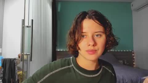 Snapshot of octopussy69x chatting on December 27, 12:34 pm Evie online show from December 27, 12:34 pm