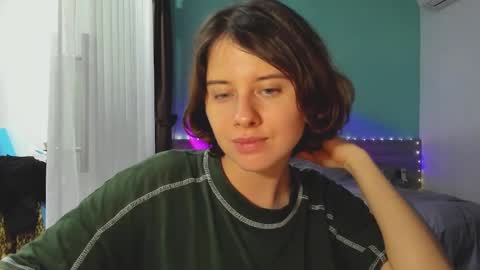 Snapshot of octopussy69x chatting on January 1, 10:43 am Evie online show from January 1, 10:43 am