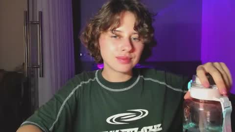 Snapshot of octopussy69x chatting on February 28, 1:36 pm Evie online show from February 28, 1:36 pm