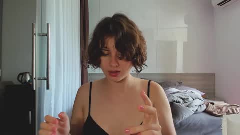 Snapshot of octopussy69x chatting on March 3, 6:15 am Evie online show from March 3, 6:15 am