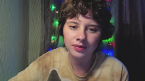 Snapshot of octopussy69x chatting on October 19, 1:23 pm Evie online show from October 19, 1:23 pm