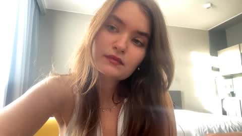 Noelle online show from October 19, 6:03 am