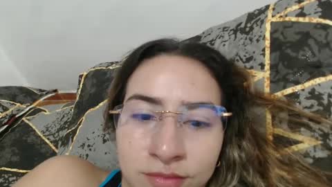 Snapshot of odette_brigh_ chatting on October 2, 3:08 pm Val online show from October 2, 3:08 pm
