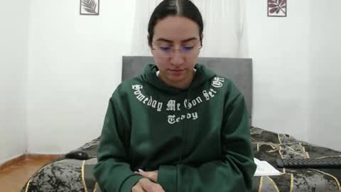 Val online show from March 9, 2:21 pm