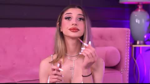 Odette online show from April 21, 7:36 am