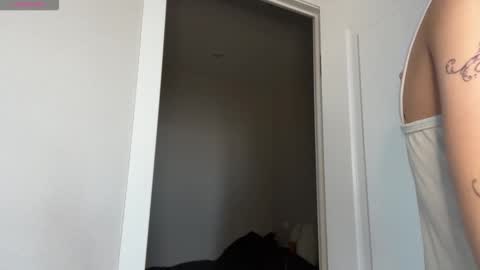 Thea online show from March 15, 4:29 am