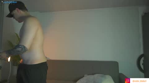 Snapshot of odin_blake chatting on December 19, 2:45 am ODIN online show from December 19, 2:45 am