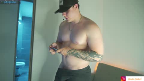 Snapshot of odin_blake chatting on January 26, 2:24 am ODIN online show from January 26, 2:24 am