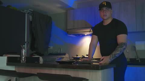 Snapshot of odin_blake chatting on February 12, 7:02 am ODIN online show from February 12, 7:02 am