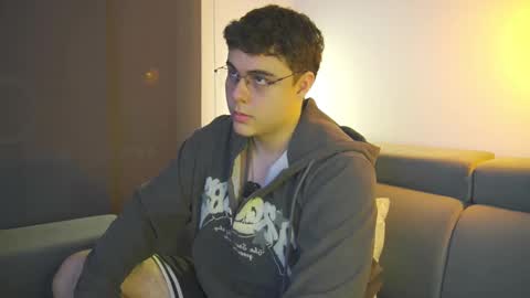 Snapshot of odin_blake chatting on February 19, 4:12 am ODIN online show from February 19, 4:12 am