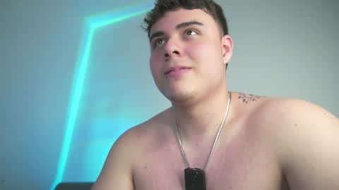 Snapshot of odin_blake chatting on February 26, 5:20 am ODIN online show from February 26, 5:20 am