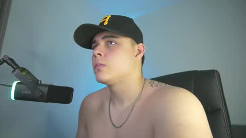 Snapshot of odin_blake chatting on March 1, 5:31 am ODIN online show from March 1, 5:31 am