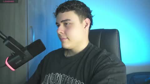 Snapshot of odin_blake chatting on March 11, 2:10 am ODIN online show from March 11, 2:10 am