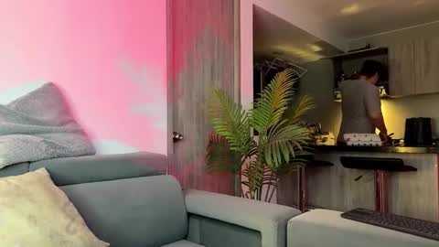 Snapshot of odin_blake chatting on October 24, 3:25 am ODIN online show from October 24, 3:25 am