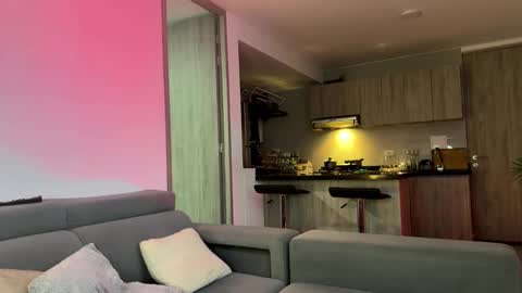 Snapshot of odin_blake chatting on November 13, 2:32 am ODIN online show from November 13, 2:32 am