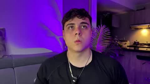 Snapshot of odin_blake chatting on November 20, 2:23 am ODIN online show from November 20, 2:23 am