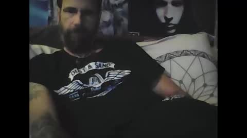 Snapshot of oedipe666 chatting on December 4, 5:33 pm oedipe666cam online show from December 4, 5:33 pm