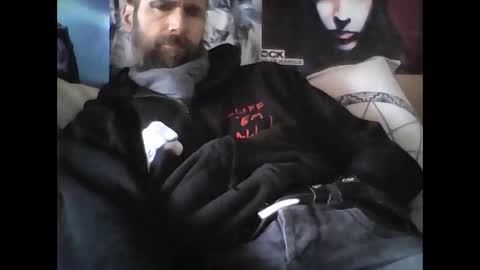 Snapshot of oedipe666 chatting on January 3, 2:51 pm oedipe666cam online show from January 3, 2:51 pm