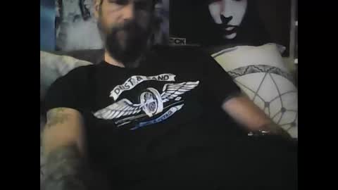 Snapshot of oedipe666 chatting on January 7, 4:05 pm oedipe666cam online show from January 7, 4:05 pm