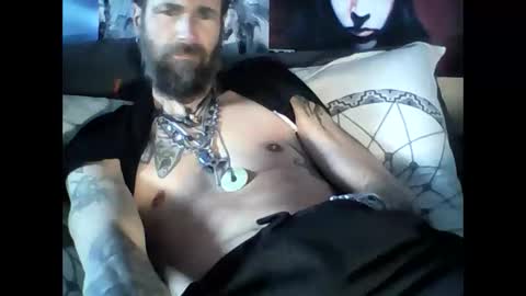 Snapshot of oedipe666 chatting on March 12, 3:51 pm oedipe666cam online show from March 12, 3:51 pm