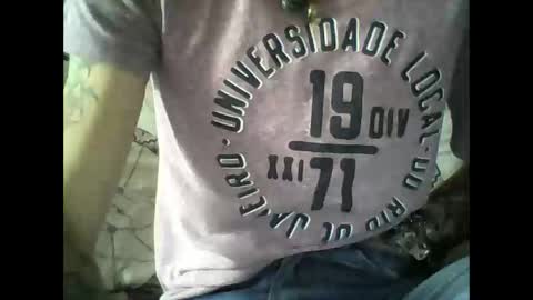 Snapshot of oedipe666 chatting on October 22, 12:27 pm oedipe666cam online show from October 22, 12:27 pm