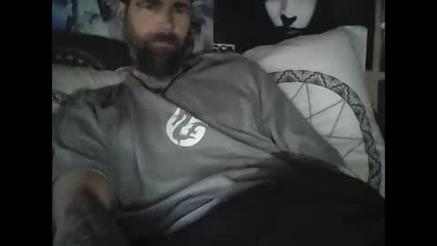 Snapshot of oedipe666 chatting on December 14, 8:52 am oedipe666cam online show from December 14, 8:52 am