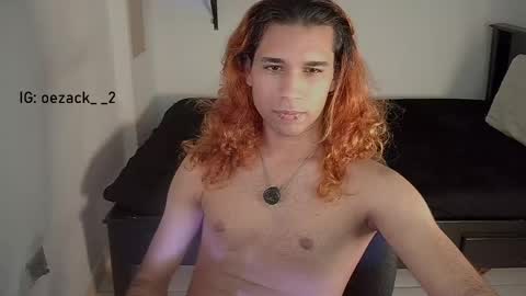 Snapshot of oezack__ chatting on April 9, 11:48 am Zack online show from April 9, 11:48 am