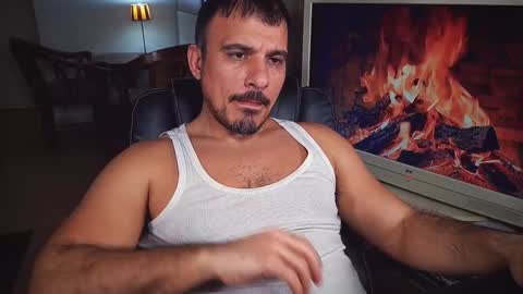 officeman7 online show from February 4, 9:41 pm