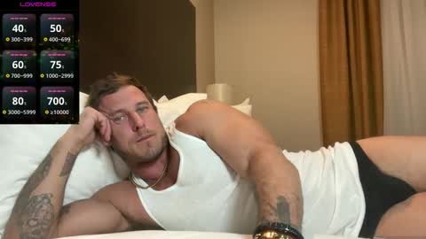 officialkanehart online show from March 3, 2:18 am