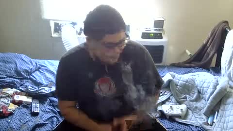 Snapshot of oflores77 chatting on October 4, 2:04 pm oscar flores online show from October 4, 2:04 pm