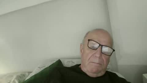 oggi95 online show from March 11, 4:57 pm