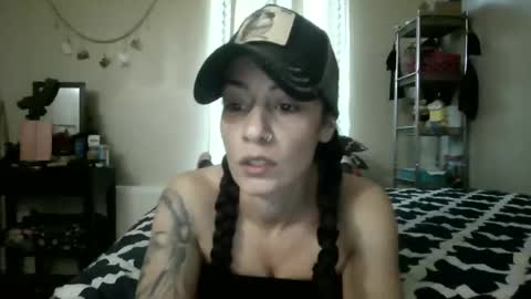 Snapshot of oglitcouple chatting on March 30, 10:00 pm Lit en Cama online show from March 30, 10:00 pm