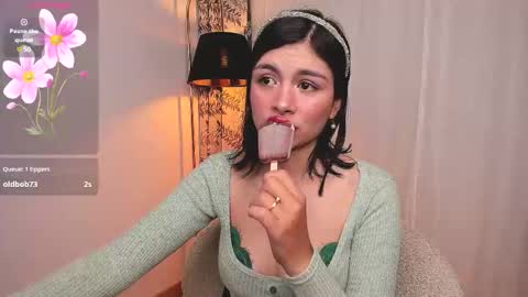 Snapshot of oh__holly chatting on October 8, 11:46 pm Holly online show from October 8, 11:46 pm