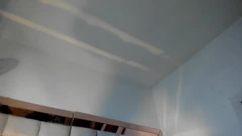 Holly  online show from April 15, 4:30 am