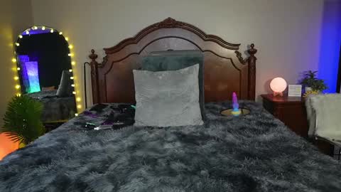 Gray online show from February 11, 1:30 pm