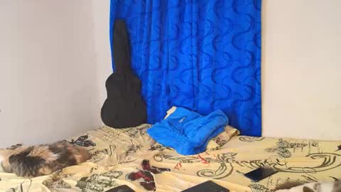 Snapshot of oh_tique chatting on November 26, 4:02 am LU online show from November 26, 4:02 am