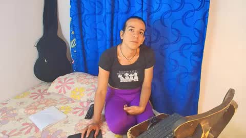 Snapshot of oh_tique chatting on November 30, 12:31 pm LU online show from November 30, 12:31 pm