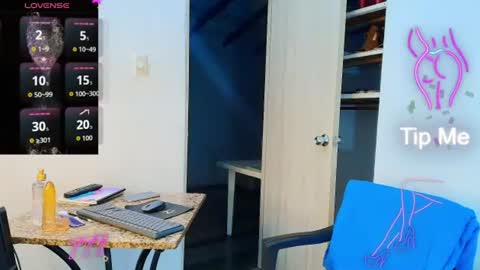 Snapshot of oh_tique chatting on June 19, 1:21 am LU online show from June 19, 1:21 am