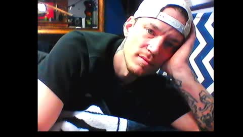 who dares  toss me some  tips lets have fun online show from December 15, 4:51 am