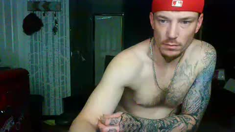 who dares  toss me some  tips lets have fun online show from November 29, 12:08 pm