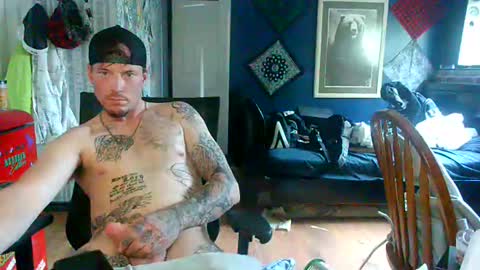 who dares  toss me some  tips lets have fun online show from April 22, 1:41 am