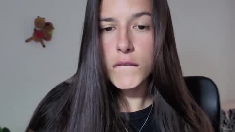 ohanna_ online show from February 6, 9:51 pm